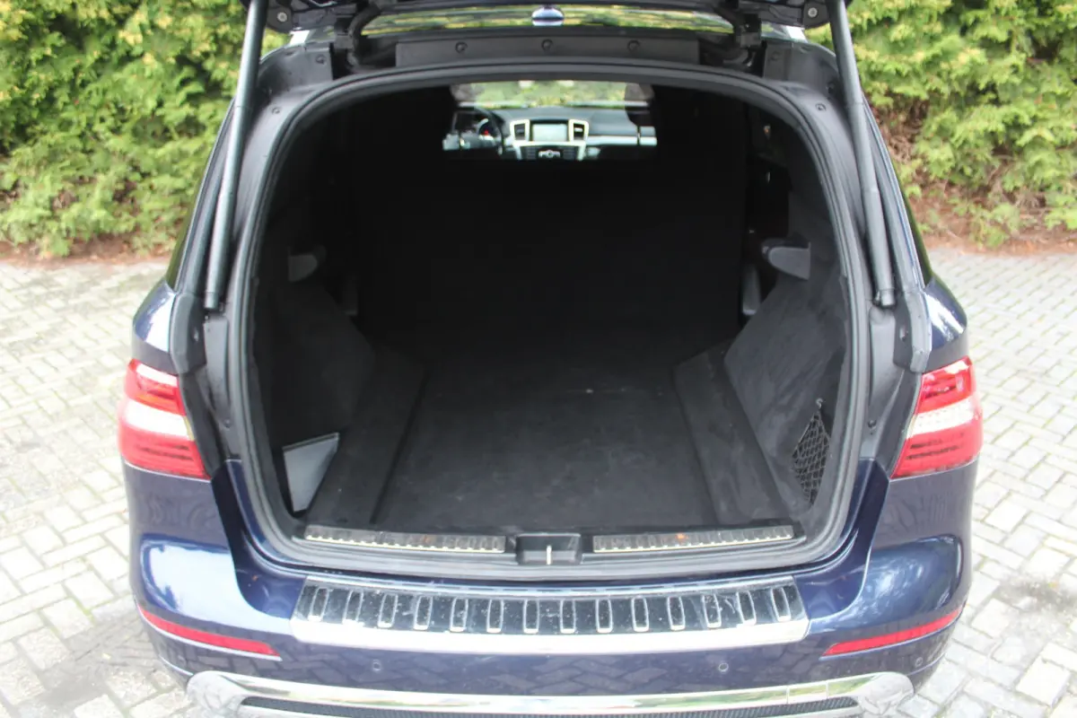 ML 350 BLUETEC 4MATIC 259PK Automaat Grijs Kenteken Panoramadak| Trekhaak | Parkeercamera | Memory | Leder
