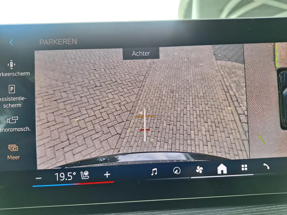 xDrive50e M Sport Pro (Pano,Trekhaak,Leer,Head,Harman)