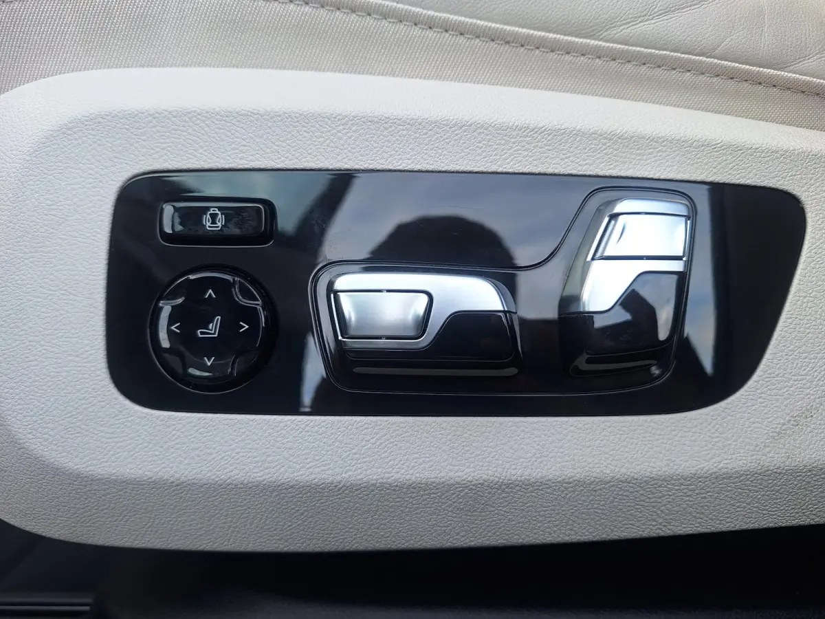 xDrive50e M Sport Pro (Pano,Trekhaak,Leer,Head,Harman)