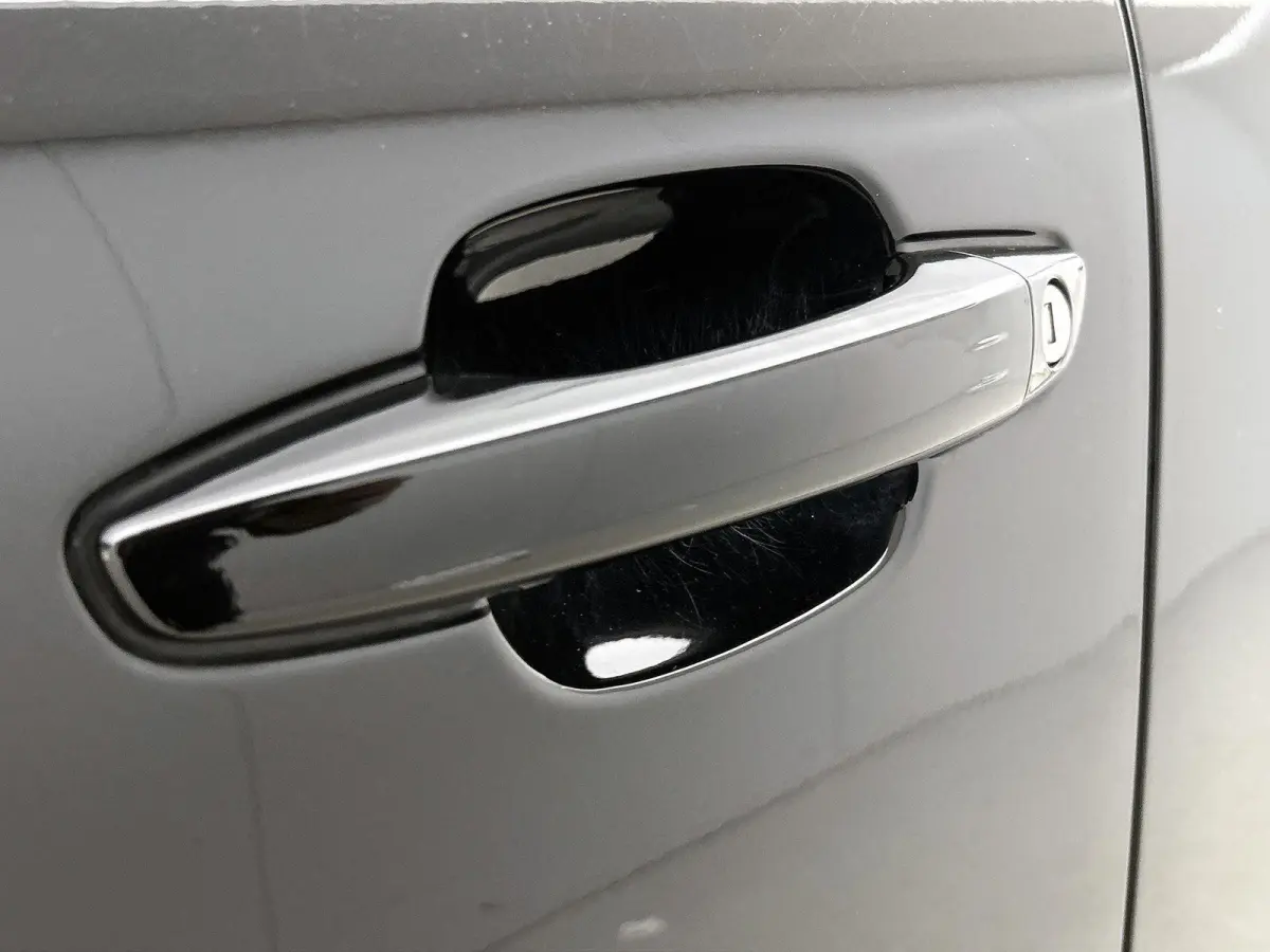 1.2 Business Plus 130pk | Navigatie | Adaptieve Cruise Control | 18"LMV | Keyless Entry/Start | Dodehoekdetectie | Camera | LED | Apple Carplay/Android Auto |