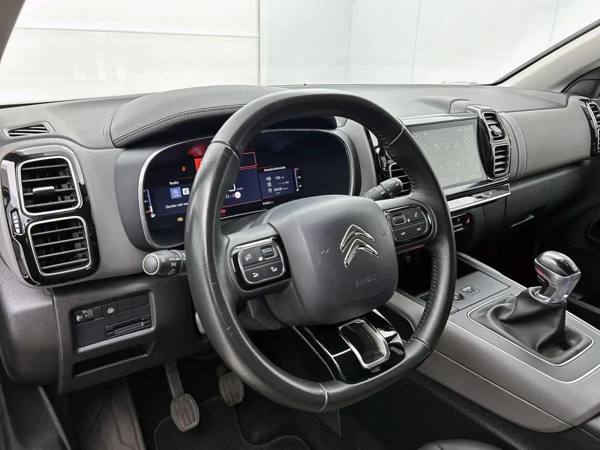 1.2 Business Plus 130pk | Navigatie | Adaptieve Cruise Control | 18"LMV | Keyless Entry/Start | Dodehoekdetectie | Camera | LED | Apple Carplay/Android Auto |