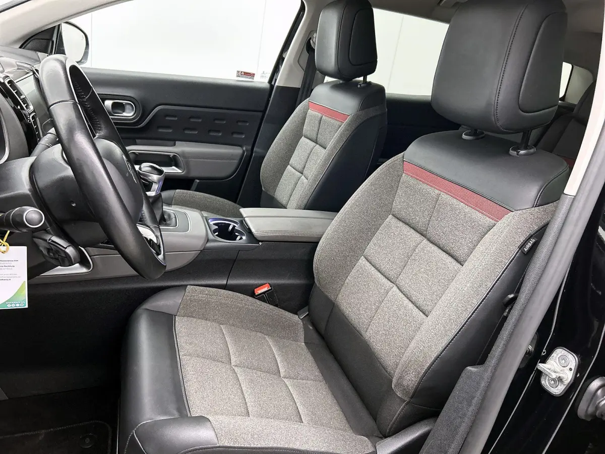 1.2 Business Plus 130pk | Navigatie | Adaptieve Cruise Control | 18"LMV | Keyless Entry/Start | Dodehoekdetectie | Camera | LED | Apple Carplay/Android Auto |