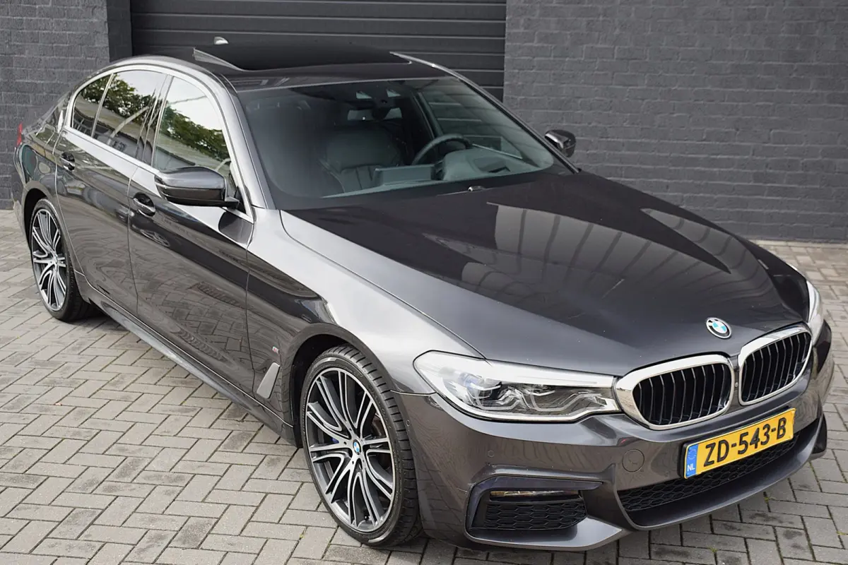 530e iPerformance High Executive*M-Pakket*DAK*360Cam*20Inch*Enz