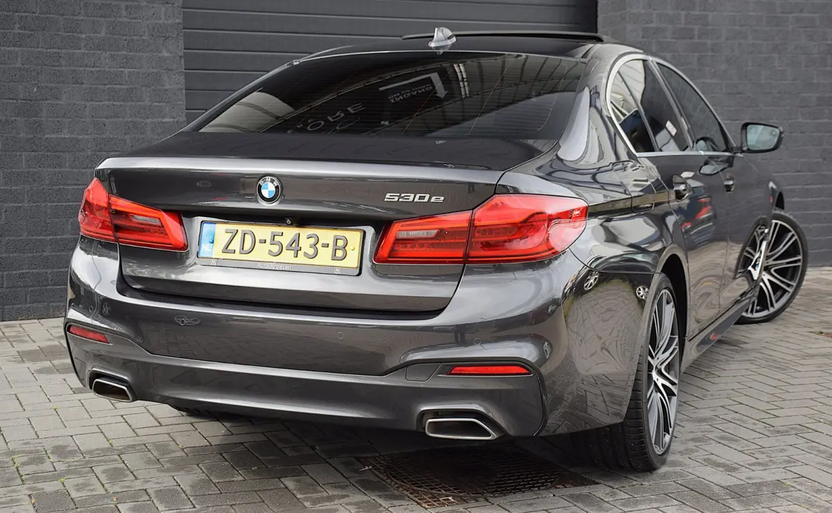 530e iPerformance High Executive*M-Pakket*DAK*360Cam*20Inch*Enz