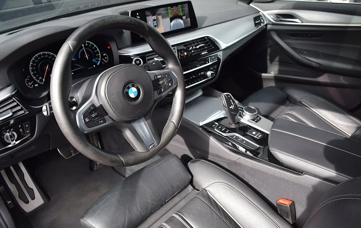 530e iPerformance High Executive*M-Pakket*DAK*360Cam*20Inch*Enz