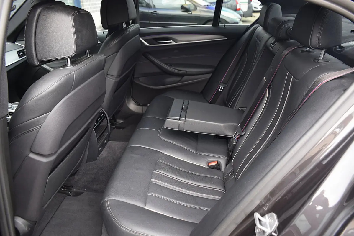 530e iPerformance High Executive*M-Pakket*DAK*360Cam*20Inch*Enz