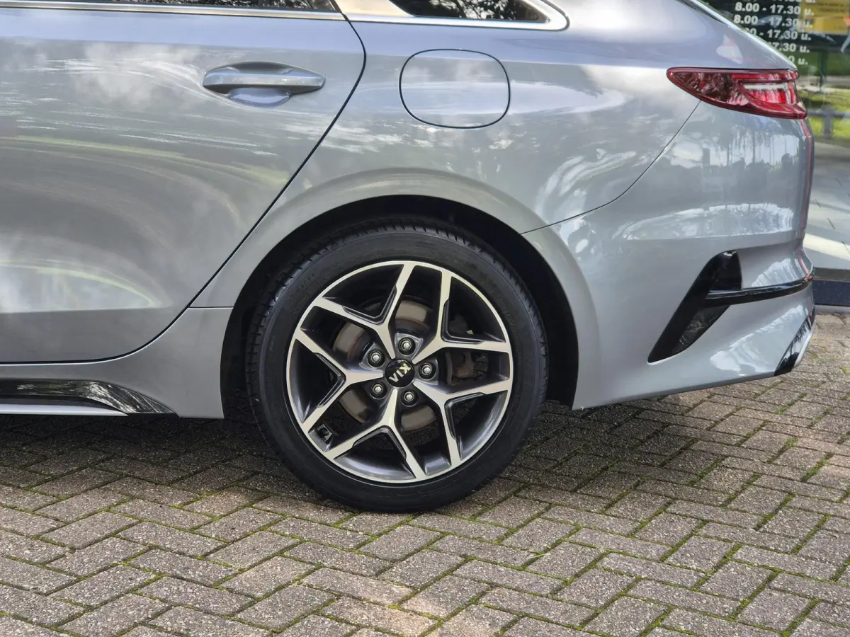 1.0 T-GDI GT-Line | Navigatie | Climate Control | Cruise Control | Licht metalen velgen |