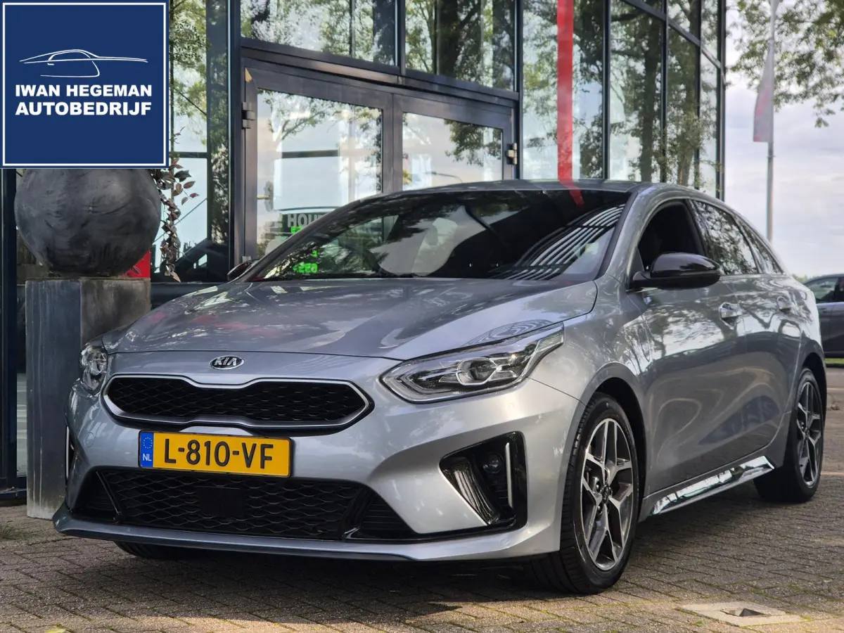 1.0 T-GDI GT-Line | Navigatie | Climate Control | Cruise Control | Licht metalen velgen |