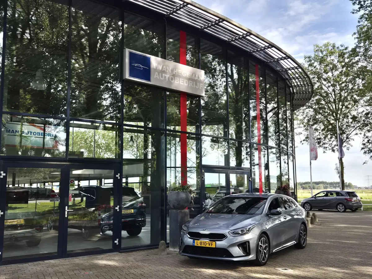 1.0 T-GDI GT-Line | Navigatie | Climate Control | Cruise Control | Licht metalen velgen |