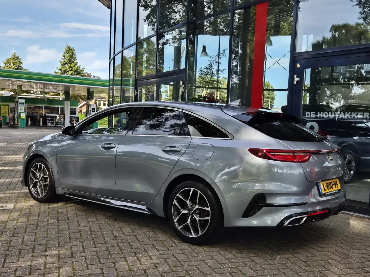 1.0 T-GDI GT-Line | Navigatie | Climate Control | Cruise Control | Licht metalen velgen |