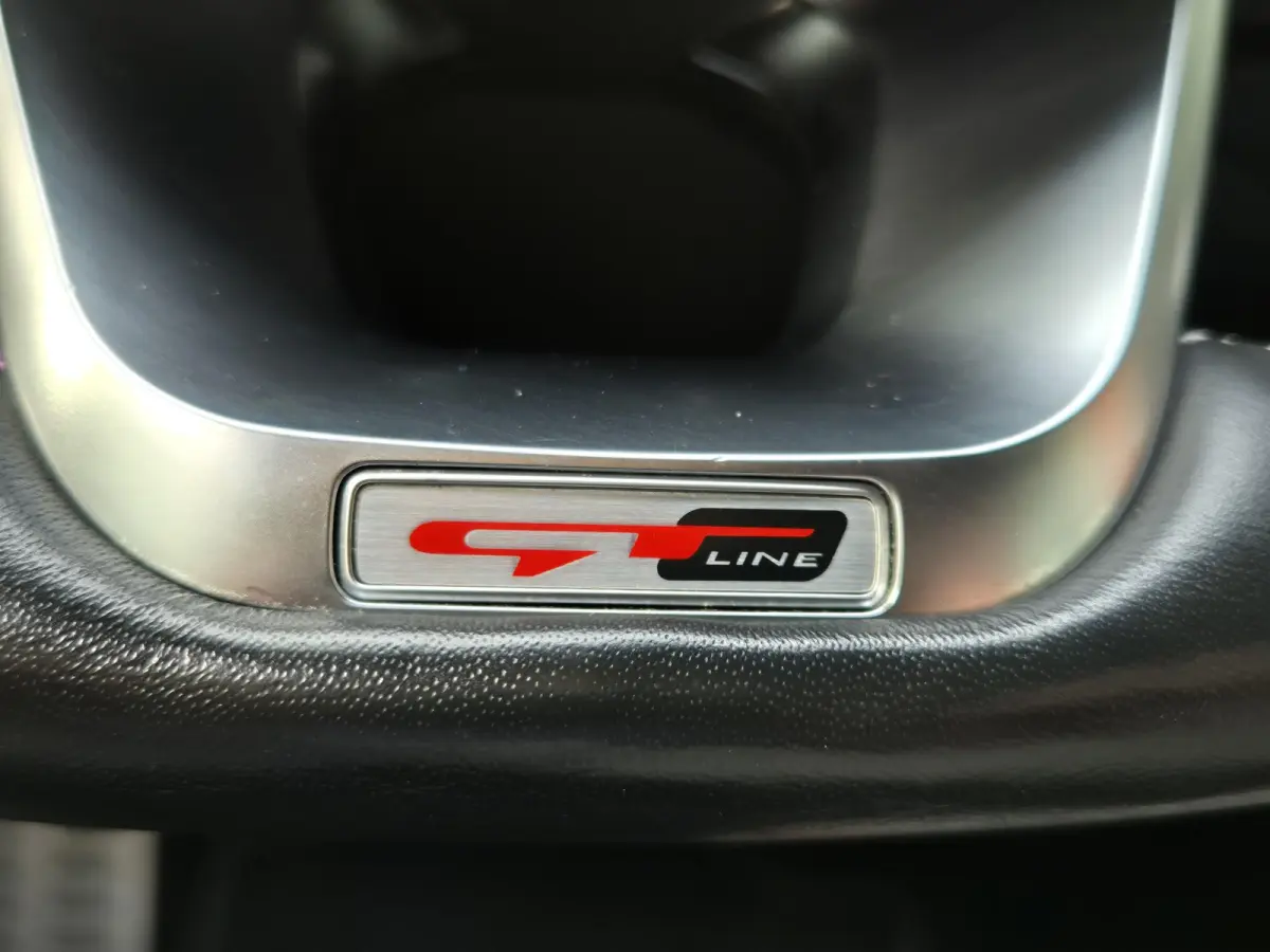1.0 T-GDI GT-Line | Navigatie | Climate Control | Cruise Control | Licht metalen velgen |