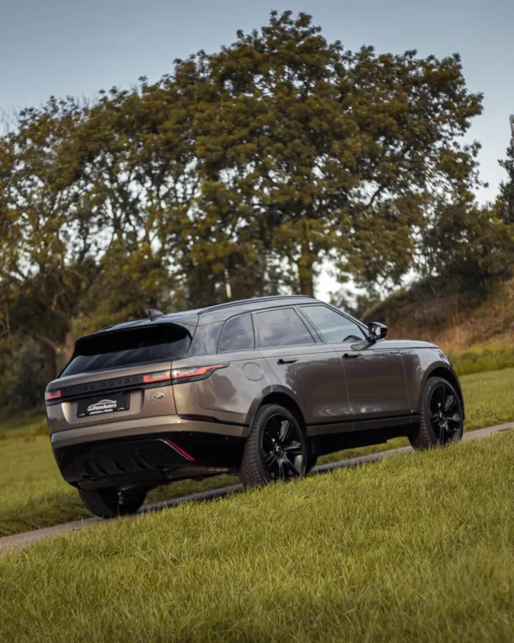 2.0 I4 Turbo AWD R-Dynamic HSE