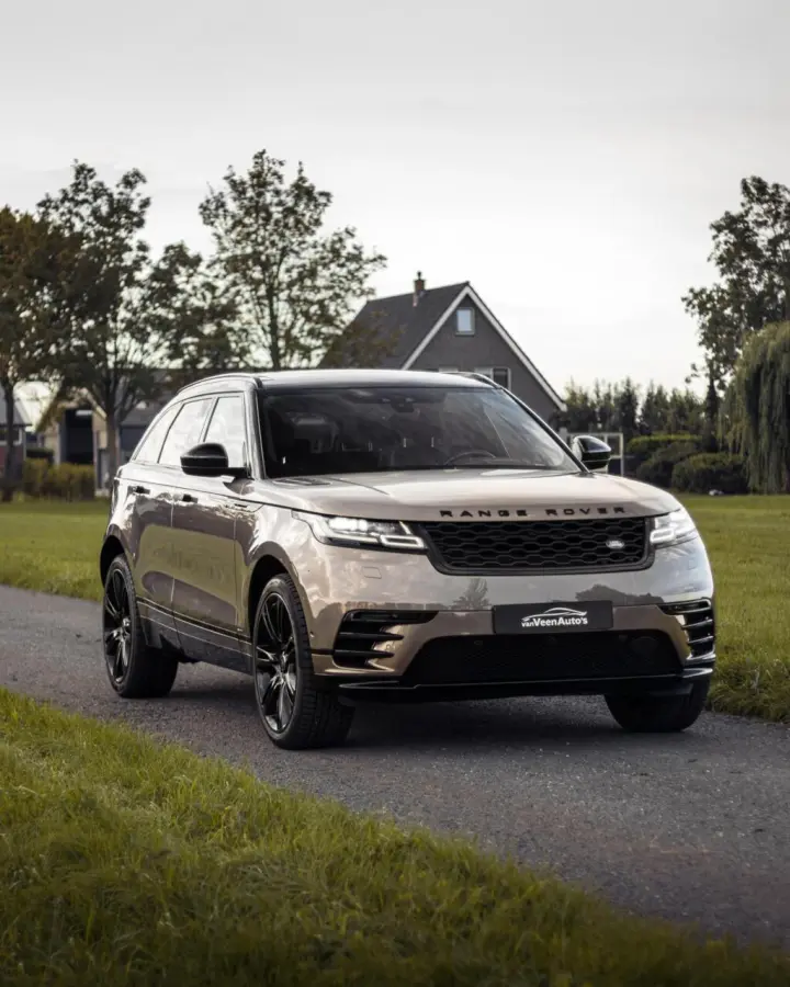 2.0 I4 Turbo AWD R-Dynamic HSE