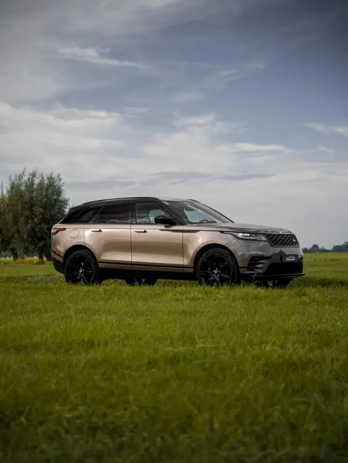 2.0 I4 Turbo AWD R-Dynamic HSE