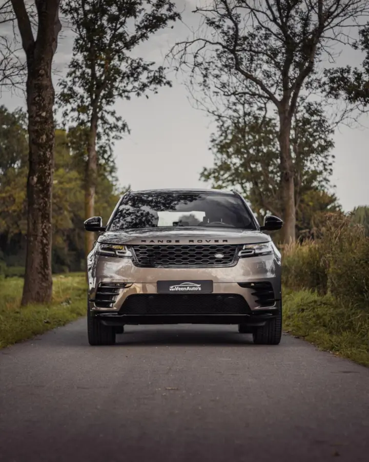 2.0 I4 Turbo AWD R-Dynamic HSE