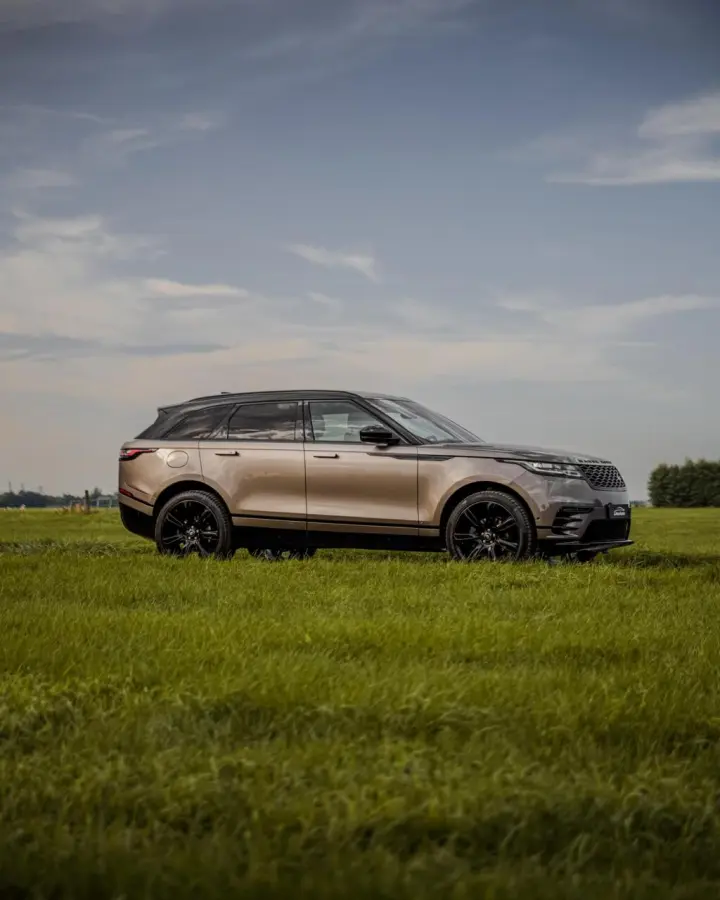 2.0 I4 Turbo AWD R-Dynamic HSE