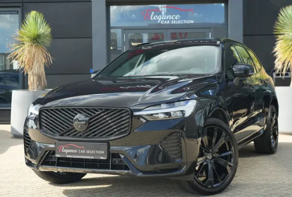 2.0 T8 PHEV AWD Black Edition | 455 PK | Luchtvering | Pano | Trekhaak | Volvo XC60 2.0 T8 Plug-in Hybrid AWD Black Edition met 2.0 viercilinder plug-in hybride aandrijflijn en 455 PK, voorz
