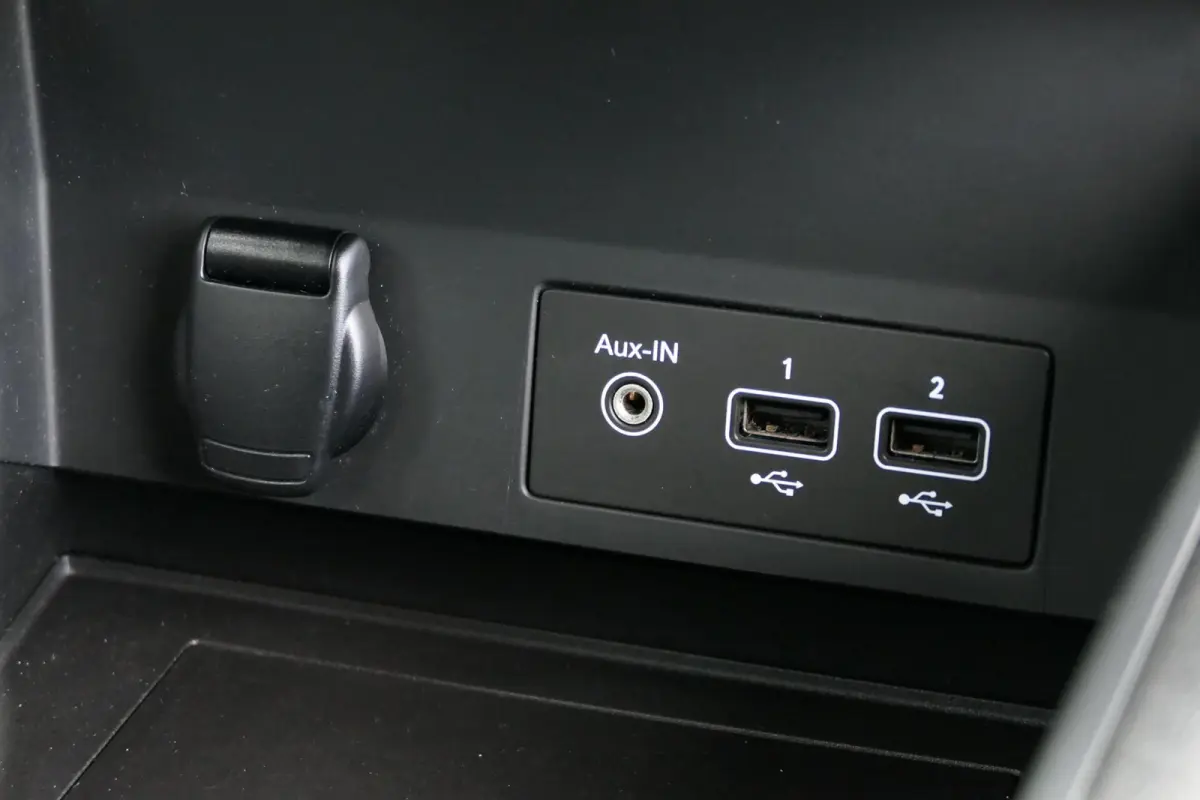 1.0 TCe 90 Business Zen|Trekhaak|Carplay|Airco!