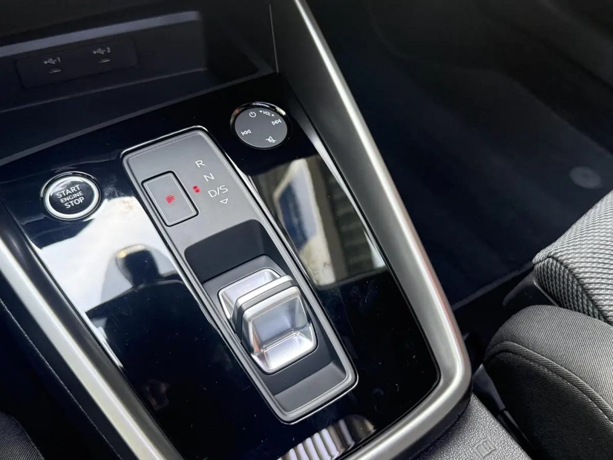 40 TFSI e Advanced edition SOH 100% | Panodak | Virtual Cockpit | Navigatie | Climate Control | Licht metalen velgen