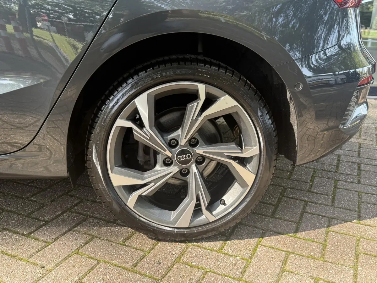40 TFSI e Advanced edition SOH 100% | Panodak | Virtual Cockpit | Navigatie | Climate Control | Licht metalen velgen
