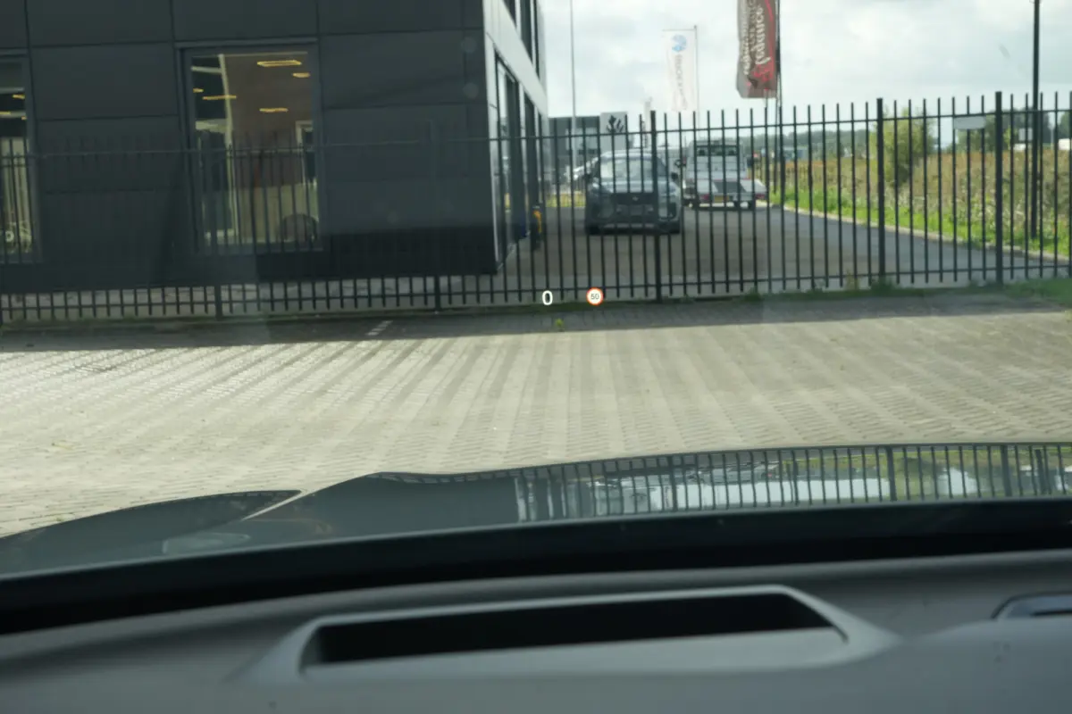 2.0 T8 Plug-in hybrid AWD Ultra Dark | Luchtvering | Pano | Trekhaak | Volvo XC60 2.0 T8 Plug-in Hybrid AWD Ultra Dark met 2.0 viercilinder plug-in hybride aandrijflijn en 455 PK, voorzien v