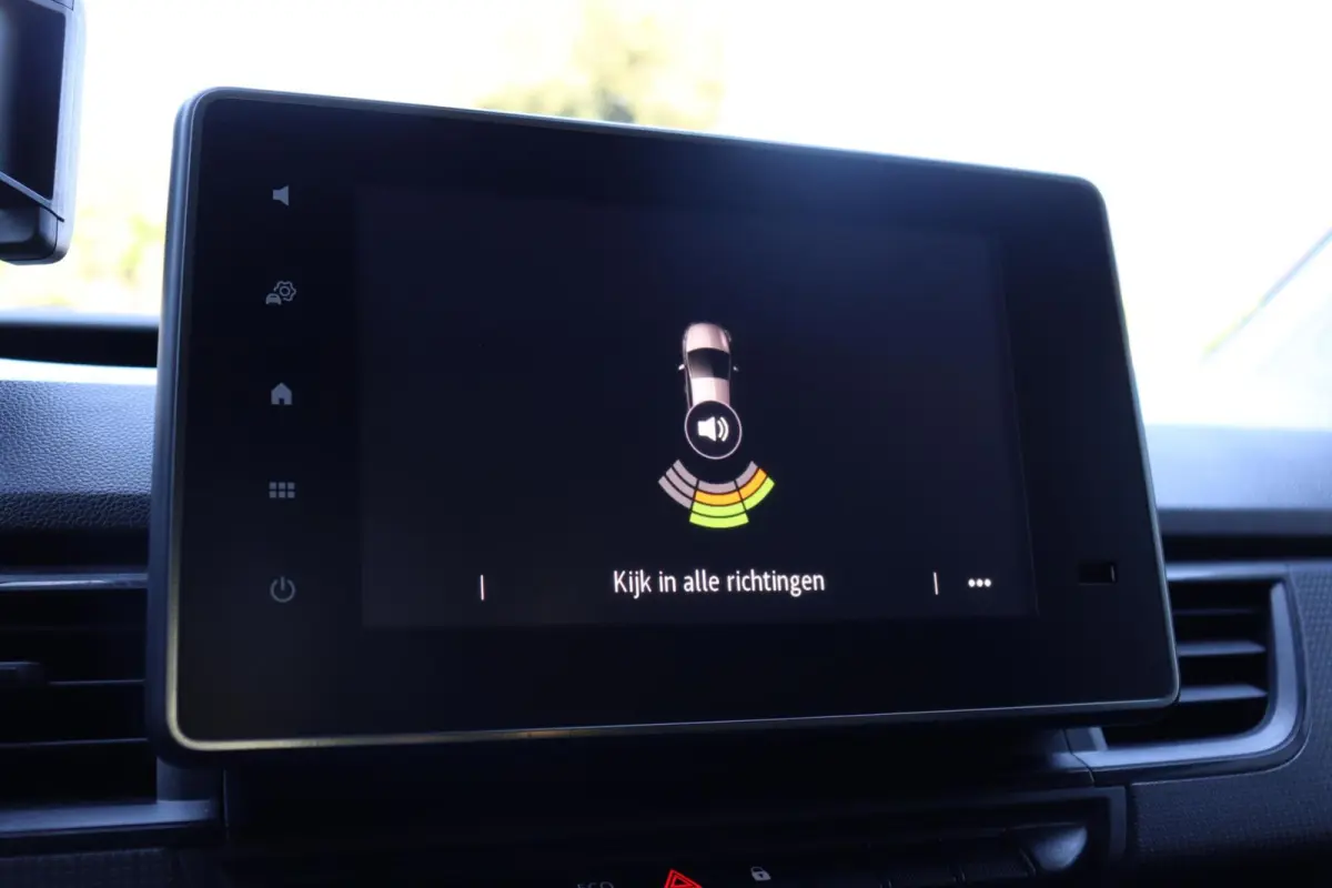 22 kW 44 kWh l CLIMA l CARPLAY l PDC