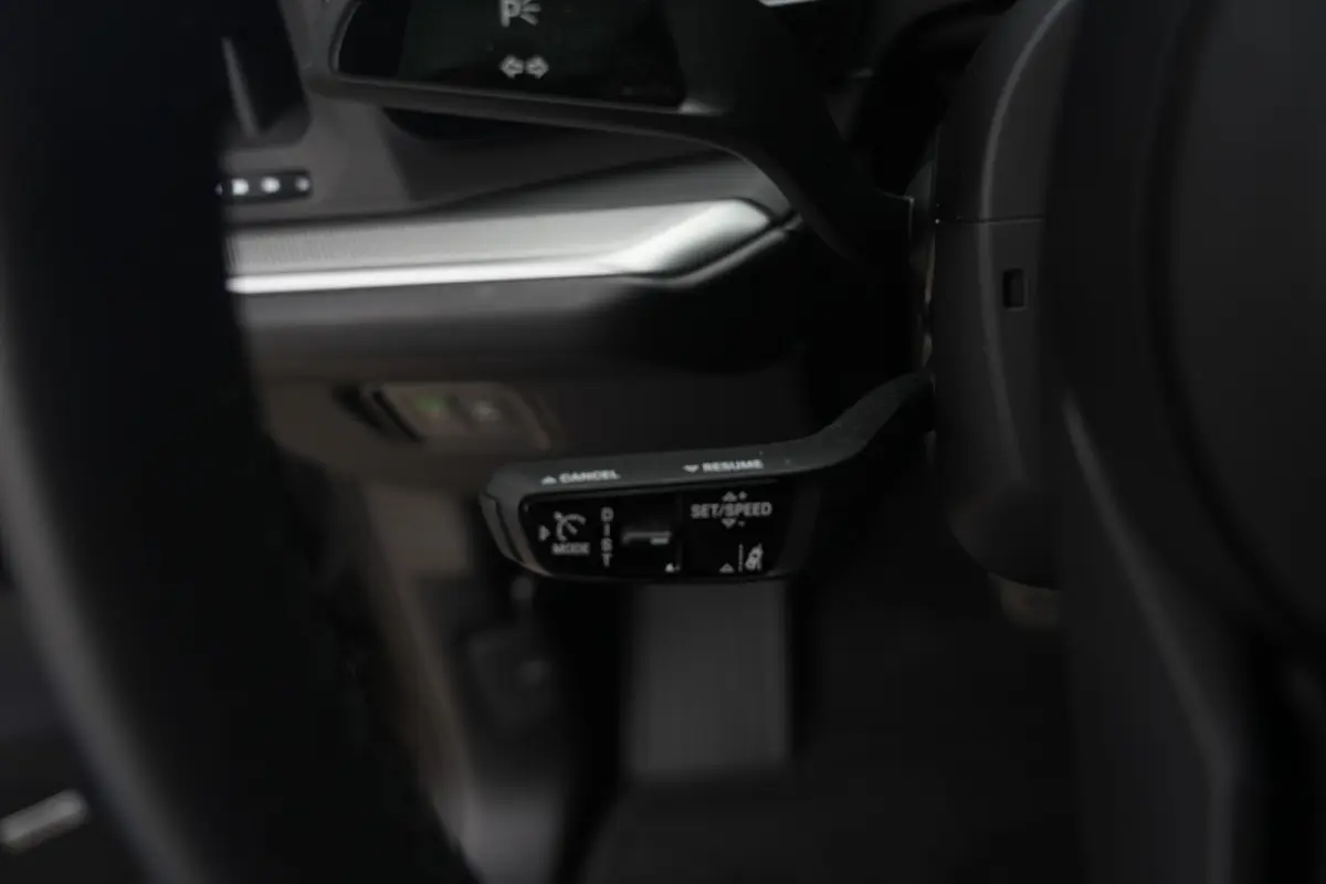 3.0 S E-Hybrid | 520PK | Pano | SportChrono | HUD | 360° Camera Porsche Cayenne S E-Hybrid Coupé | 3.0 V6 Turbo Plug-in Hybrid | 520 PK | 750 Nm | 0-100 km/u 4,7 sec. | 263 km/u | 4WD | 8-