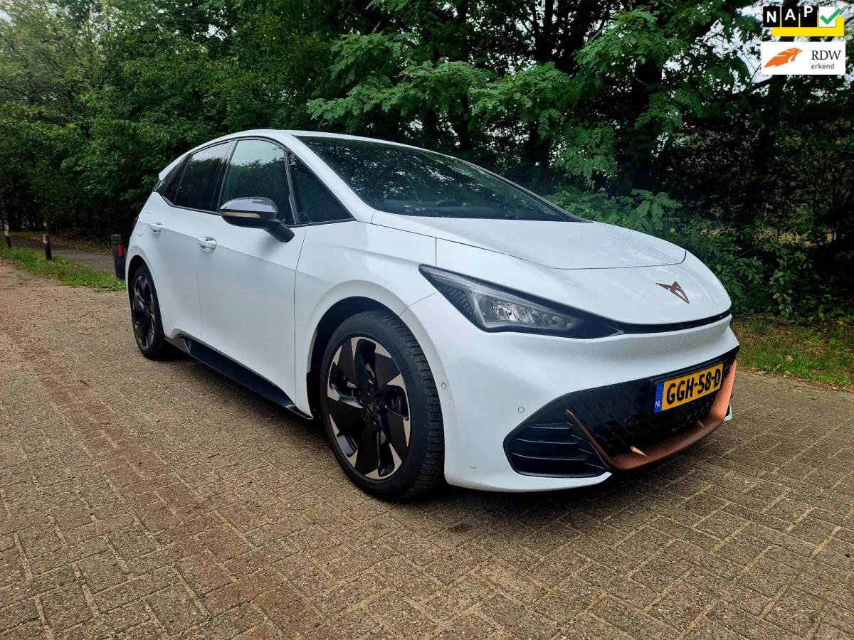 Essential 63 kWh facelft btw
