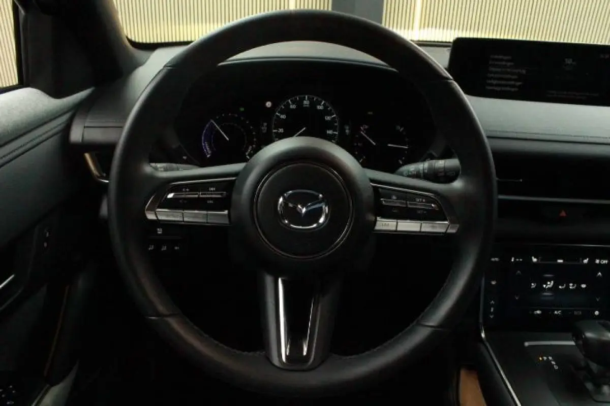 e-SkyActiv EV 145 Exclusive-line 36 kWh|HUD|MEM