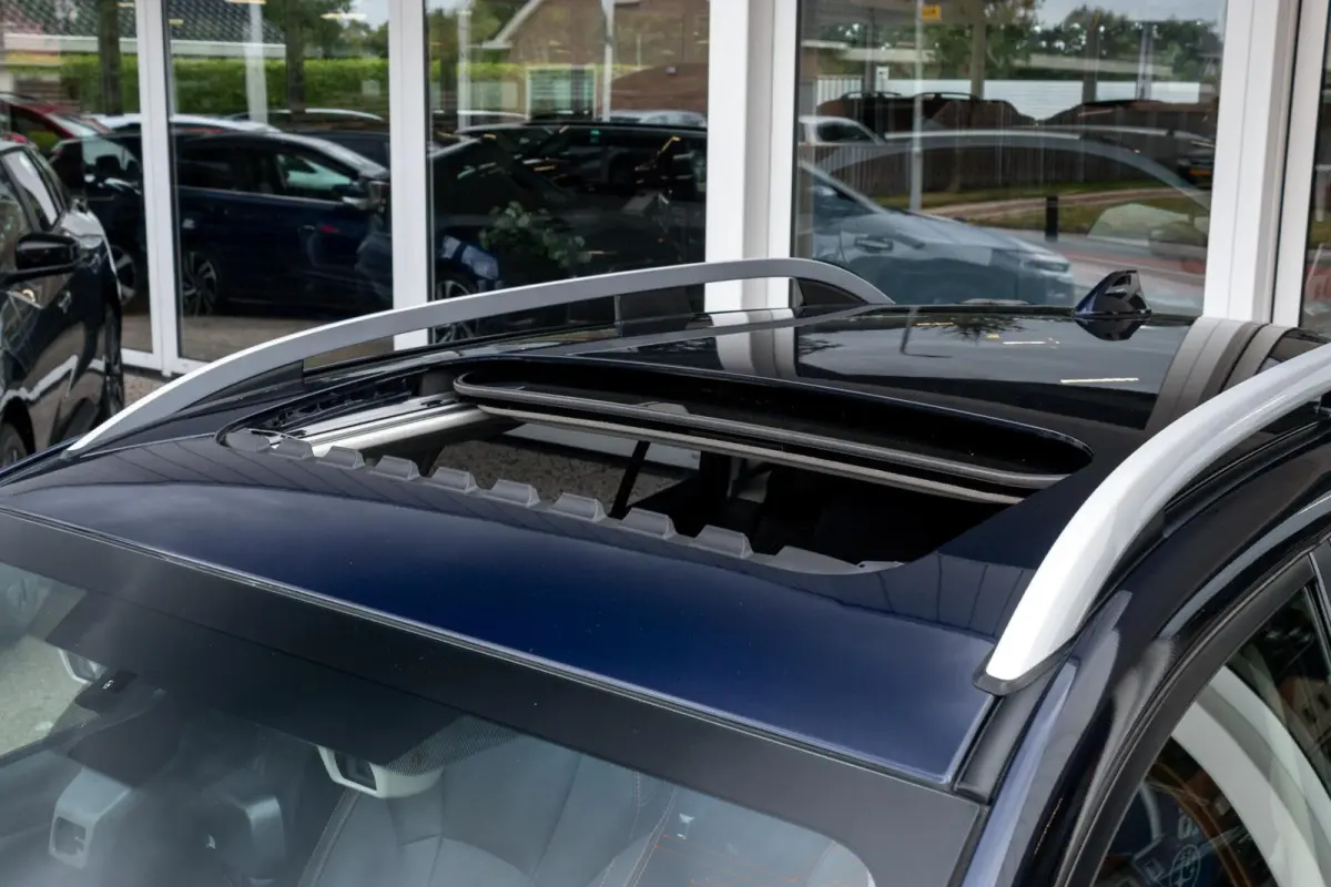 2.0i CVT Premium | Eyesight | Trekhaak | Navigatie | Lederen bekleding |