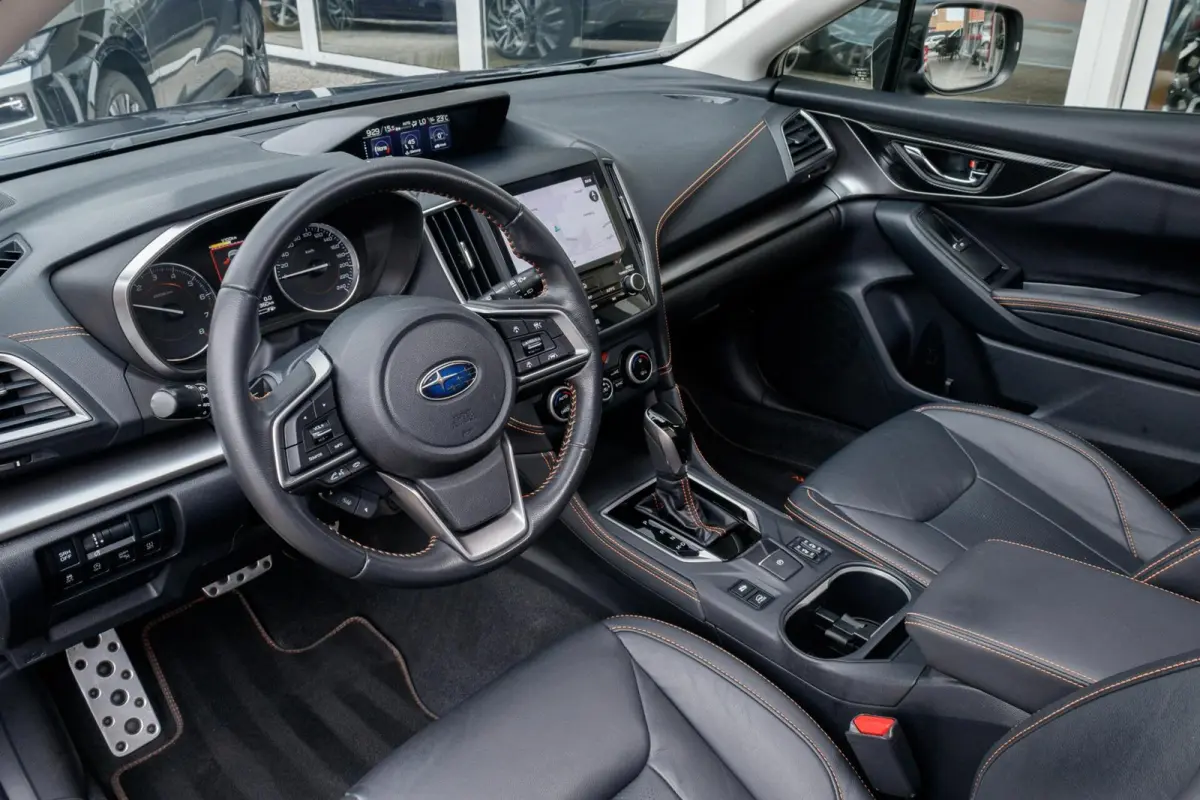 2.0i CVT Premium | Eyesight | Trekhaak | Navigatie | Lederen bekleding |