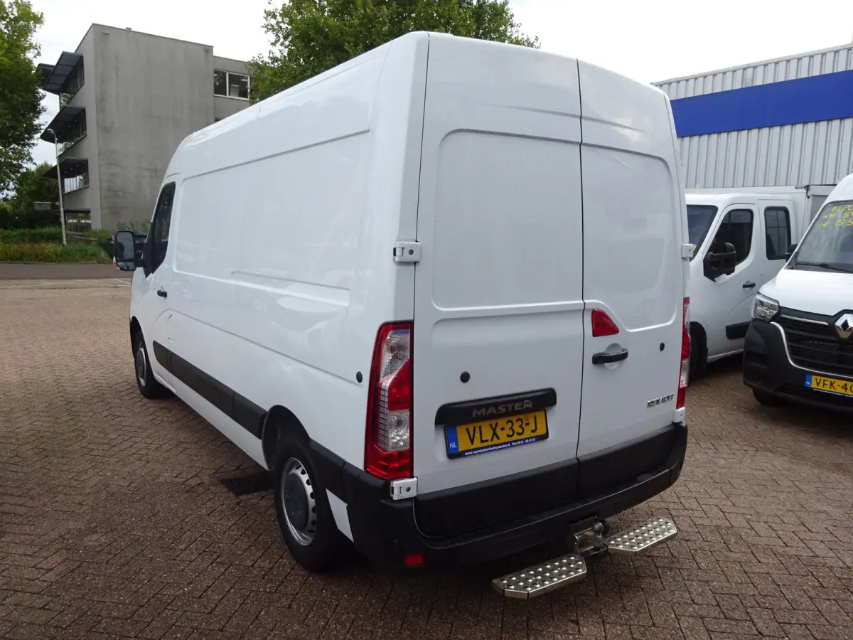 T35 2.3 dCi 135 L2H2 Comfort Groot NAVI AIRCO TREKHAAK ZEER NETJES