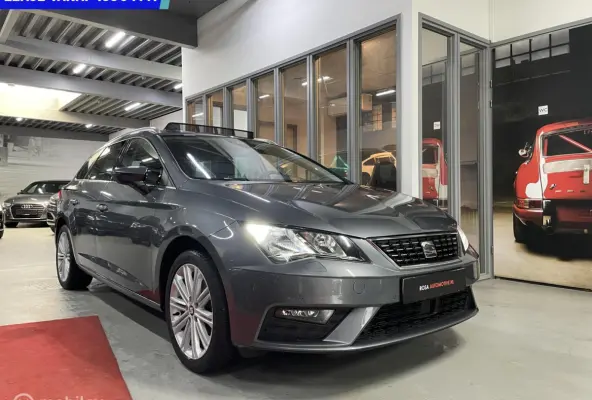 1.4 EcoTSI Xcellence DSG PANORAMA NAVI LEER CARPLAY