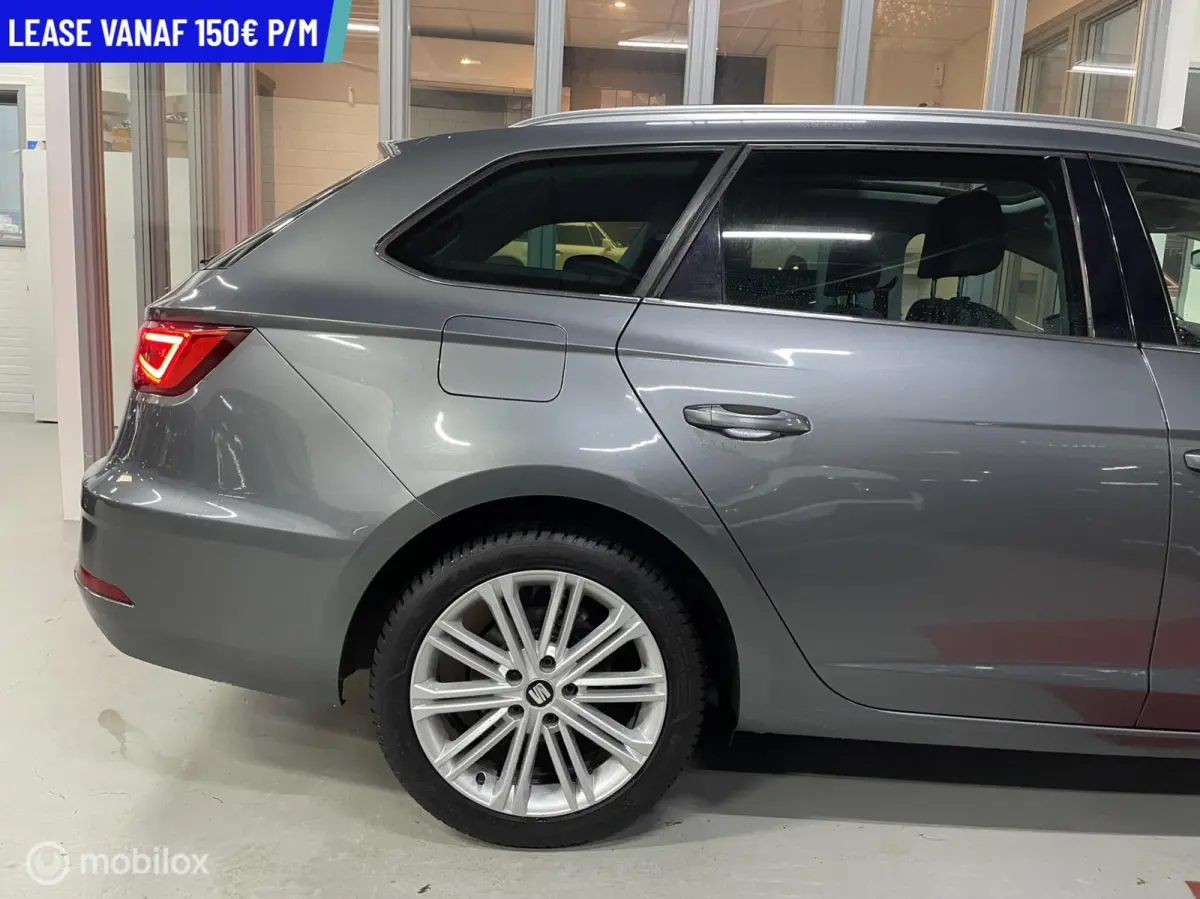 1.4 EcoTSI Xcellence DSG PANORAMA NAVI LEER CARPLAY