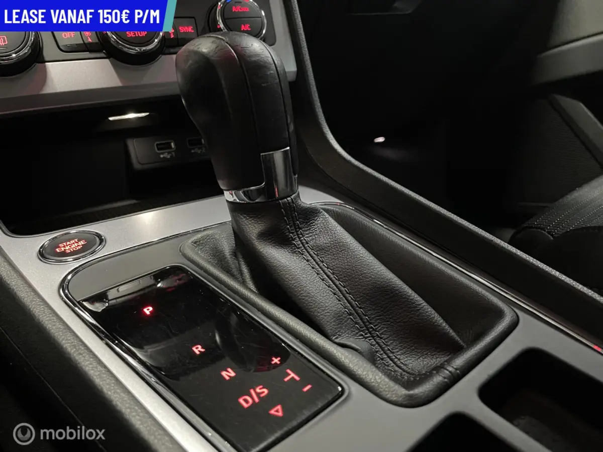 1.4 EcoTSI Xcellence DSG PANORAMA NAVI LEER CARPLAY