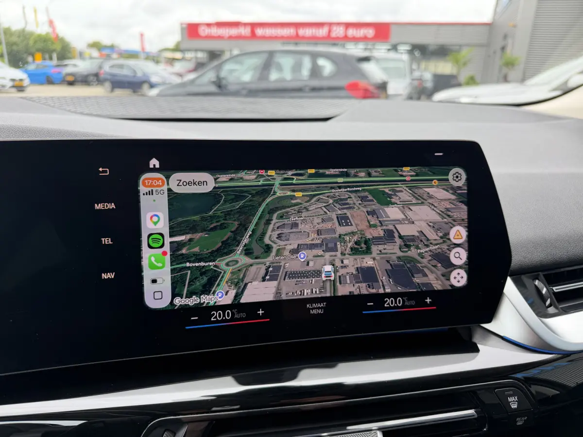 218i Luxury Line Achteruitrijcamera Trekhaak Carplay