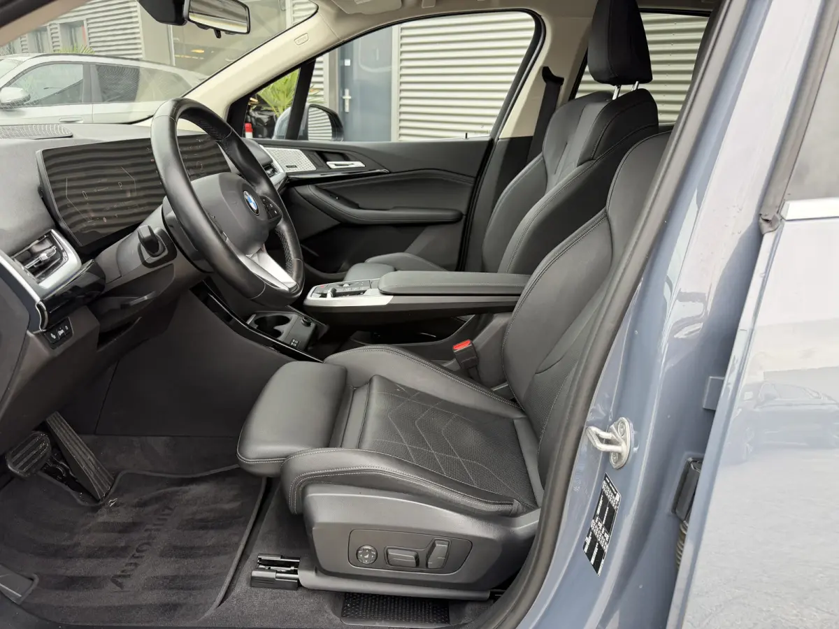 218i Luxury Line Achteruitrijcamera Trekhaak Carplay