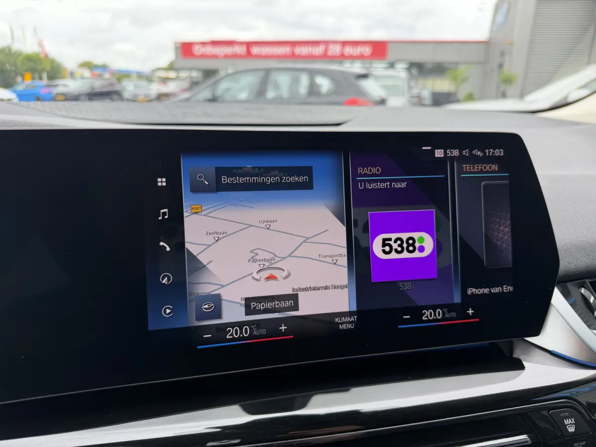 218i Luxury Line Achteruitrijcamera Trekhaak Carplay