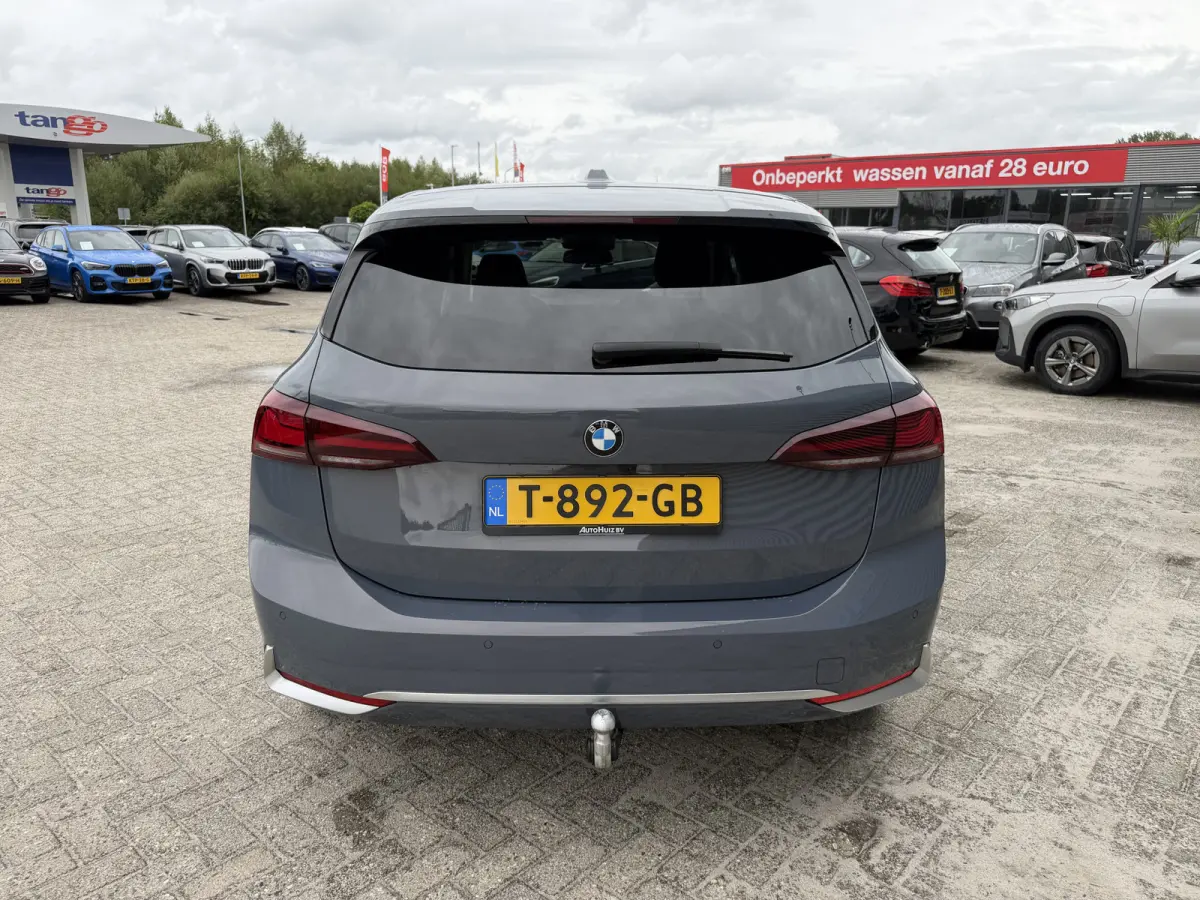 218i Luxury Line Achteruitrijcamera Trekhaak Carplay