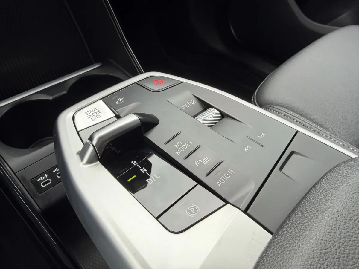 218i Luxury Line Achteruitrijcamera Trekhaak Carplay