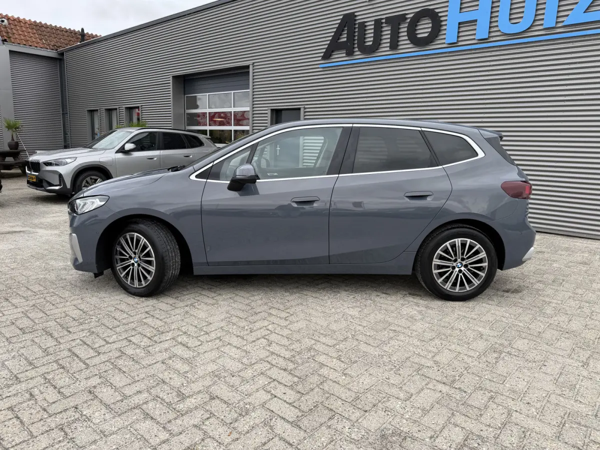 218i Luxury Line Achteruitrijcamera Trekhaak Carplay