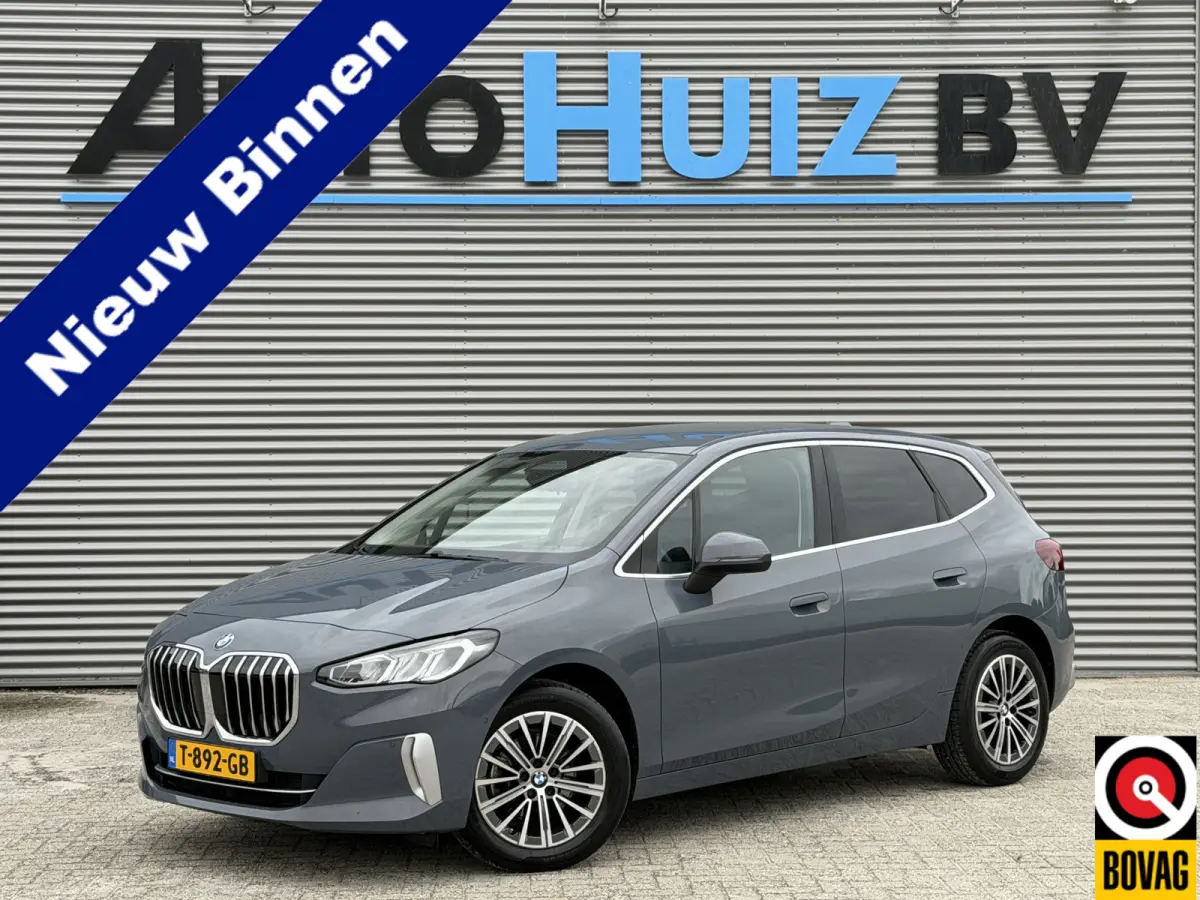 218i Luxury Line Achteruitrijcamera Trekhaak Carplay