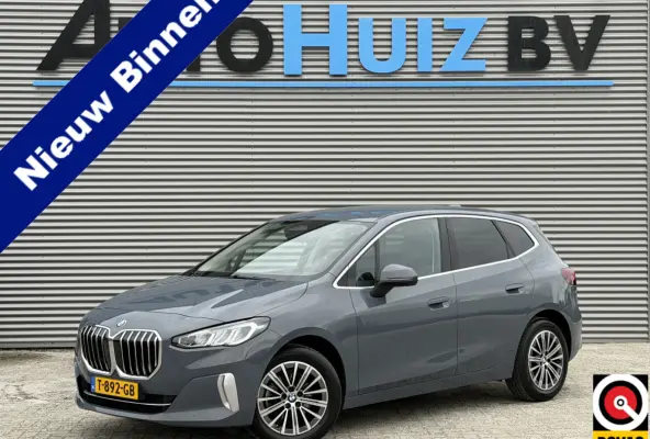 218i Luxury Line Achteruitrijcamera Trekhaak Carplay