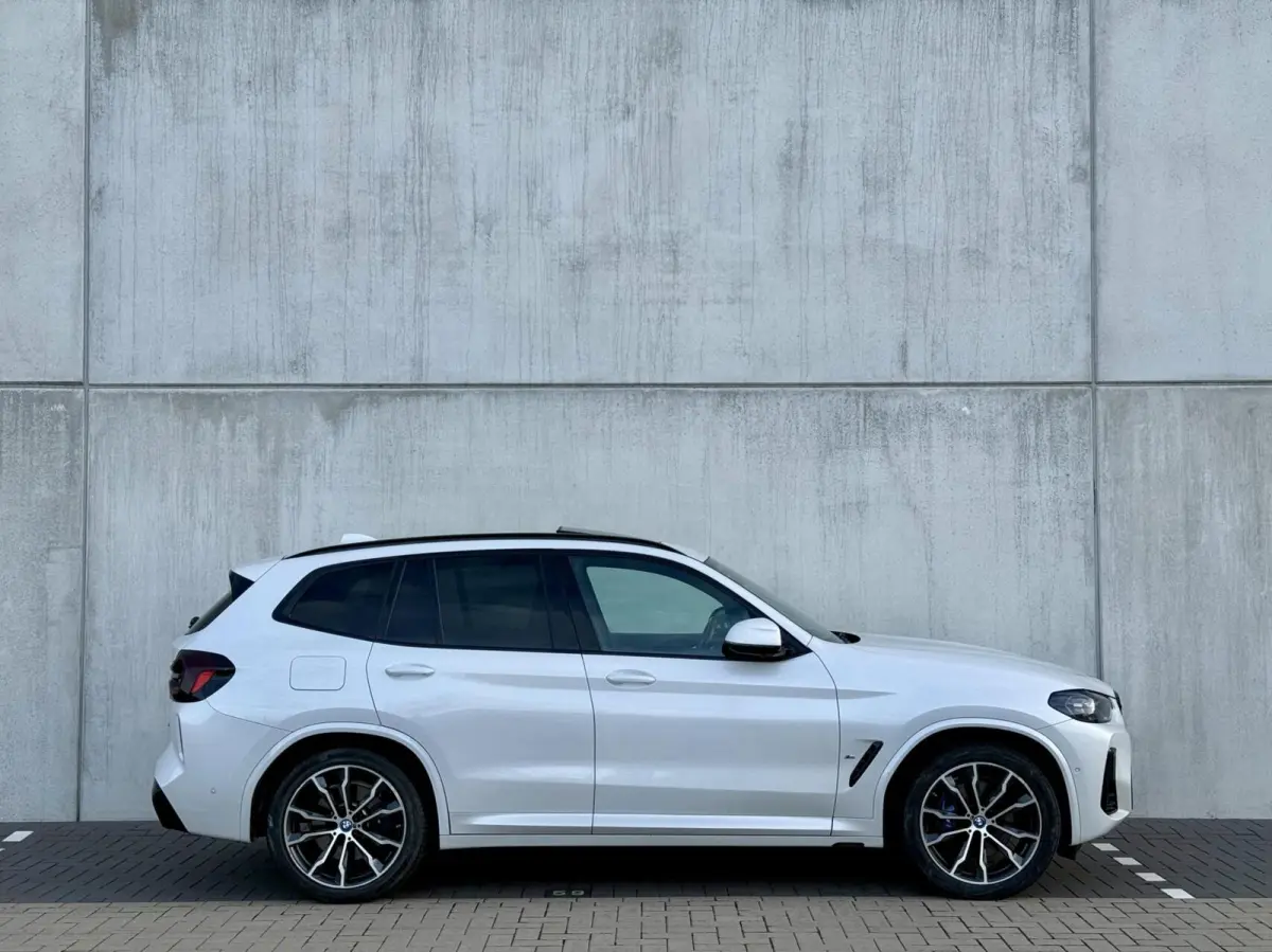 xDrive30e M-Sport | Pano | HUD | ACC | Leder | memory | Harman Kardon