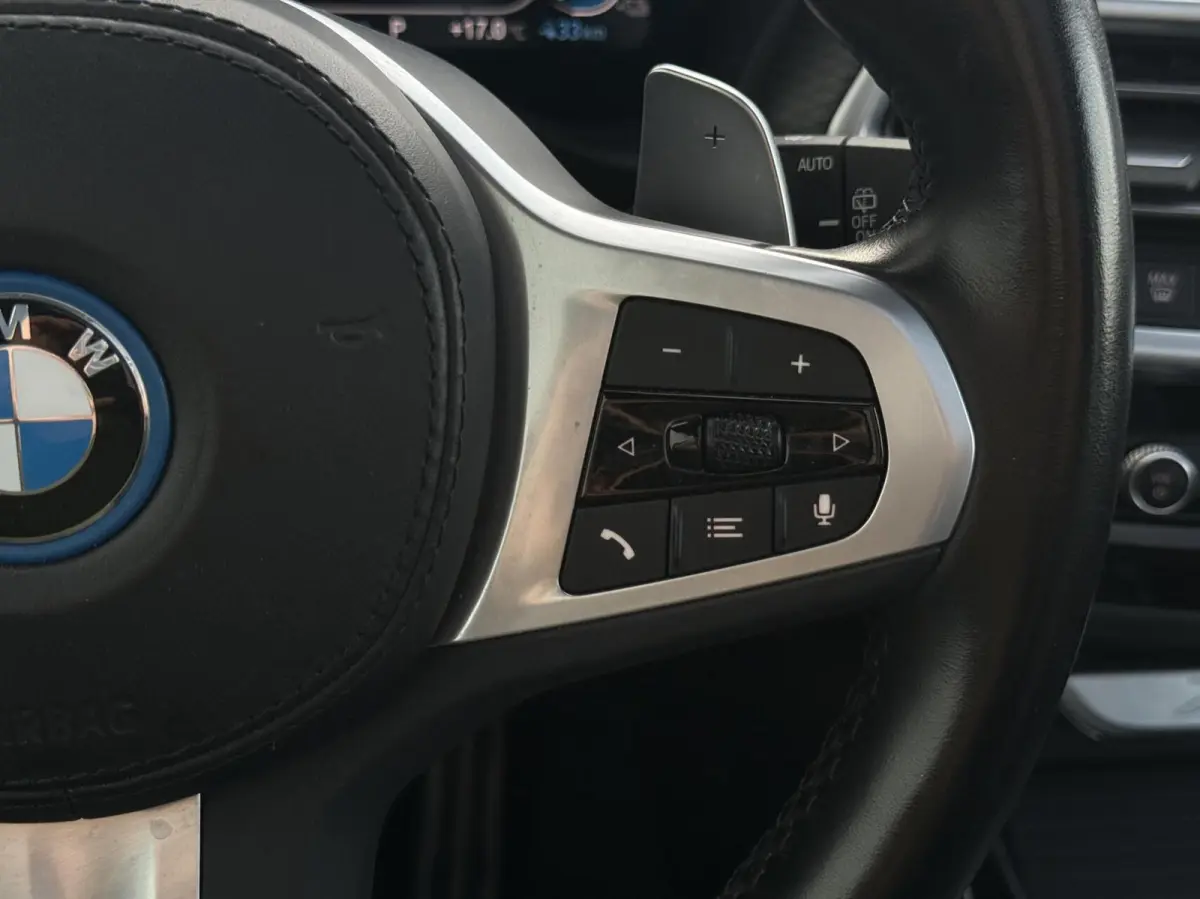 xDrive30e M-Sport | Pano | HUD | ACC | Leder | memory | Harman Kardon