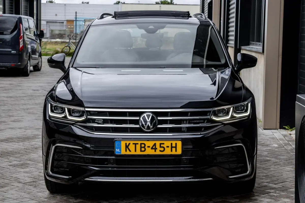 1.4 TSI eHybrid R-Line | PANO | IQ-LIGHT | ADAPTIVE | 245PK