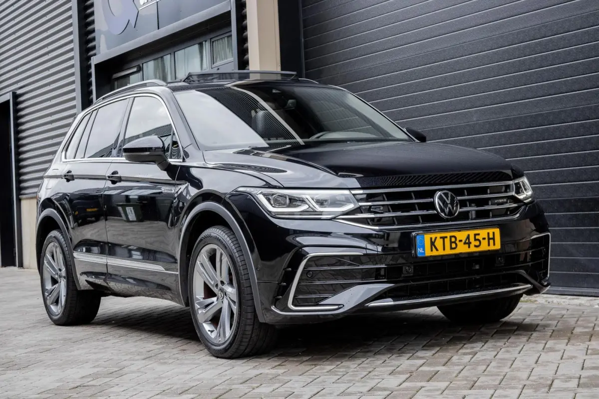 1.4 TSI eHybrid R-Line | PANO | IQ-LIGHT | ADAPTIVE | 245PK