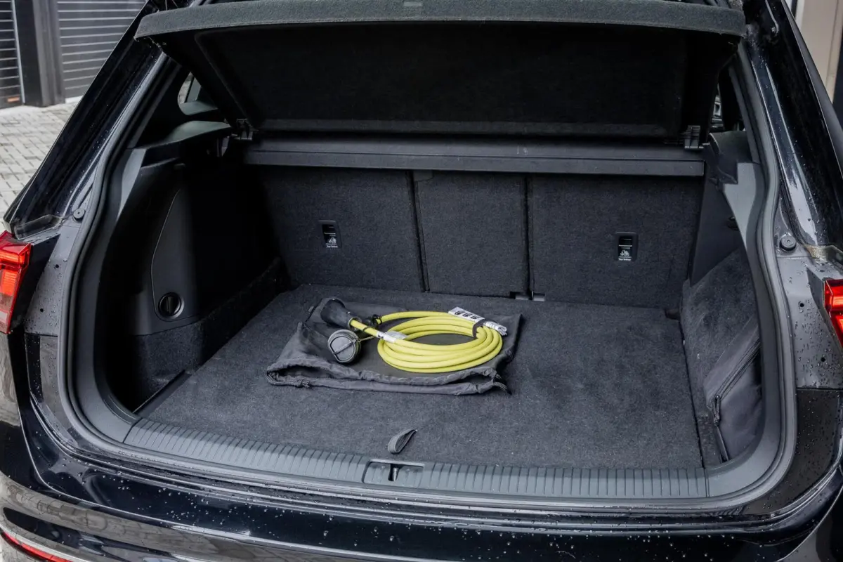 1.4 TSI eHybrid R-Line | PANO | IQ-LIGHT | ADAPTIVE | 245PK