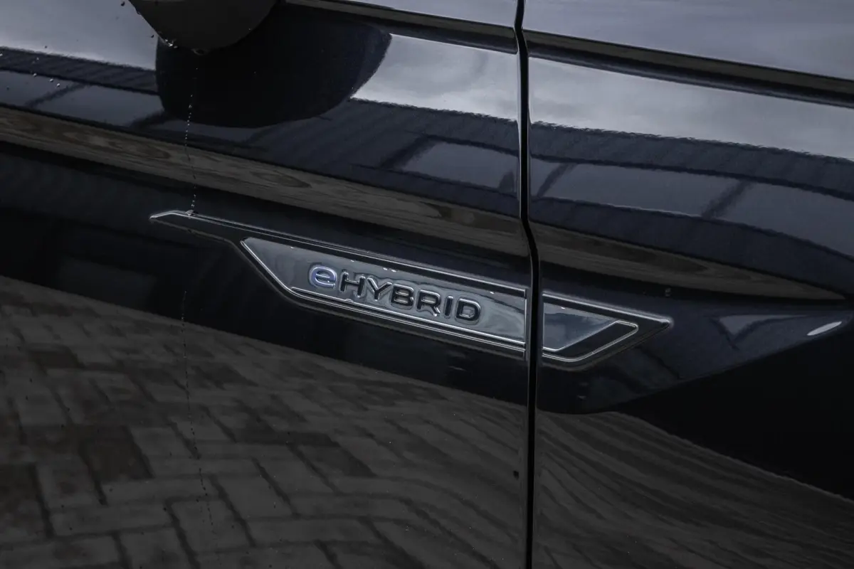 1.4 TSI eHybrid R-Line | PANO | IQ-LIGHT | ADAPTIVE | 245PK
