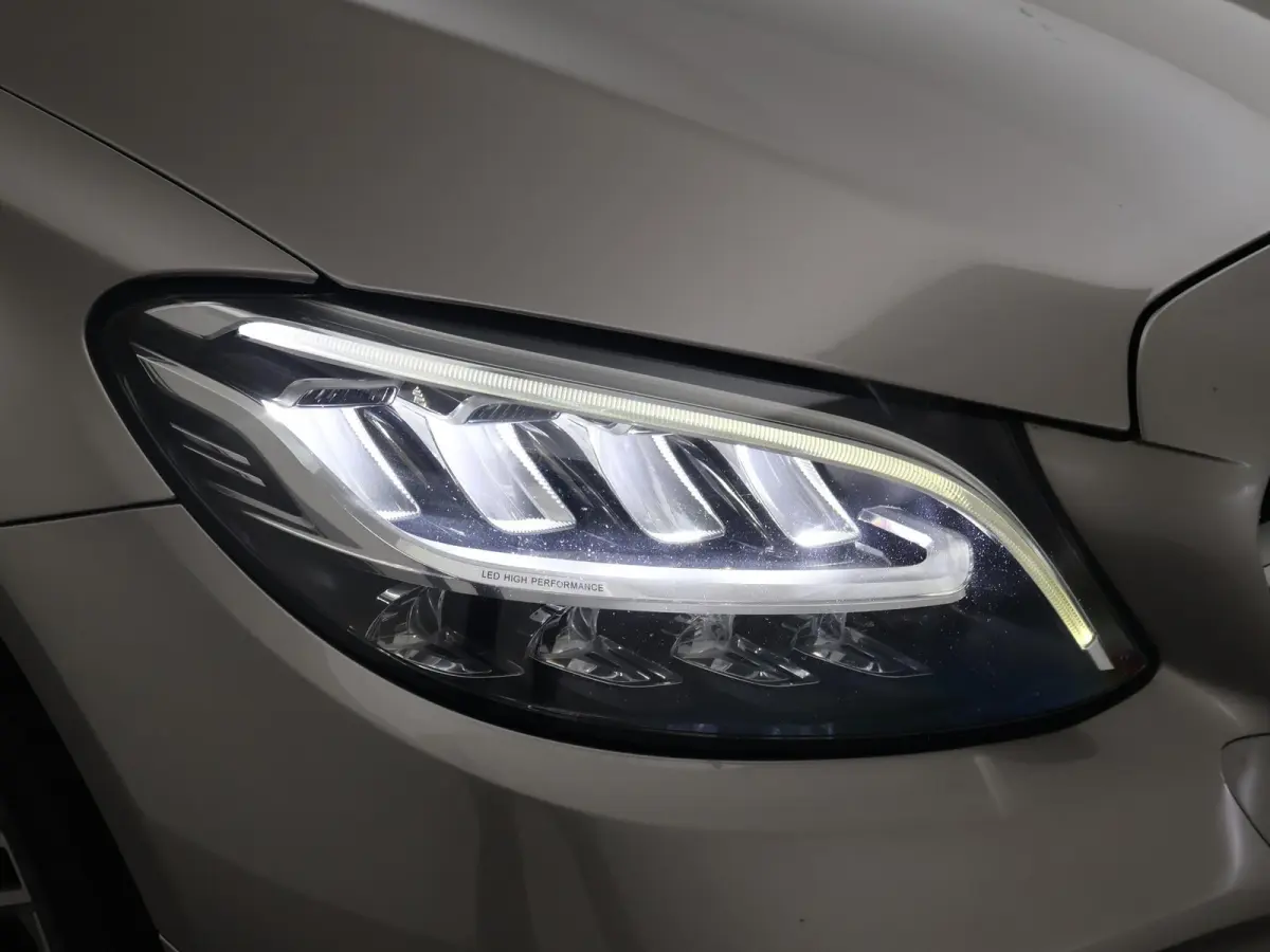 180 AMG-LINE AUT. FACELIFT + AFN. TREKHAAK | BREEDBEELD NAVI | STOELVERW. | CAMERA